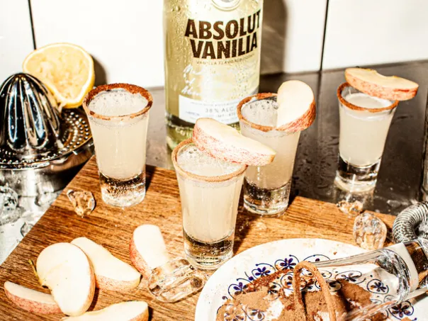 absolut apple pie shots.jpg